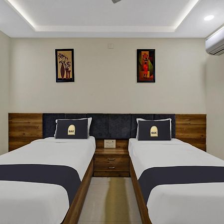 Collection O Hotel Swagath Pride Mancherāl Exterior photo