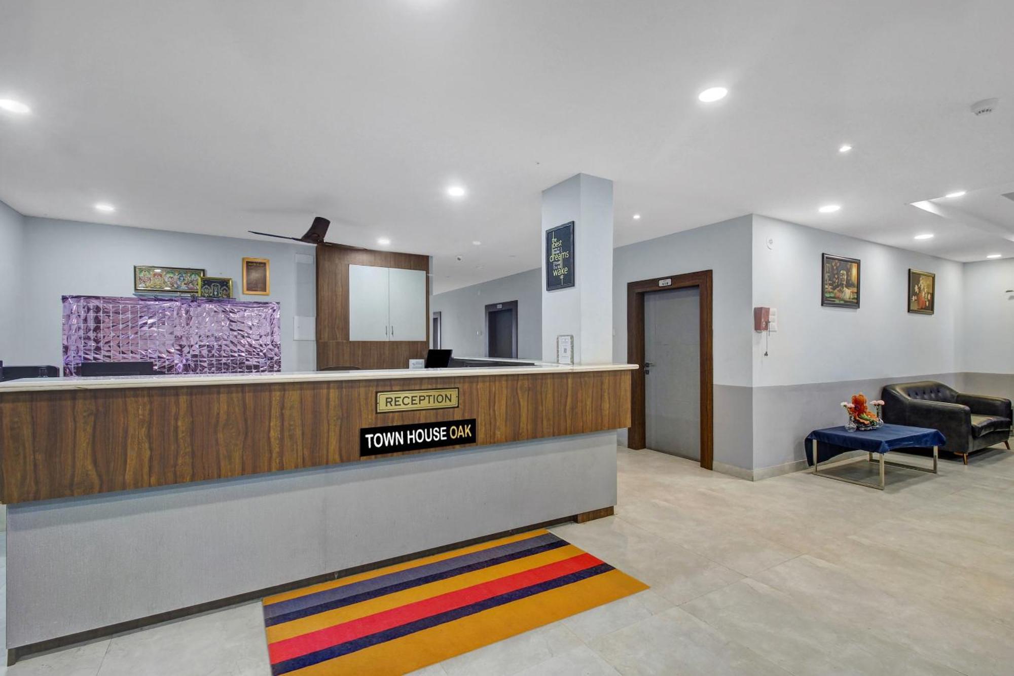 Collection O Hotel Swagath Pride Mancherāl Exterior photo